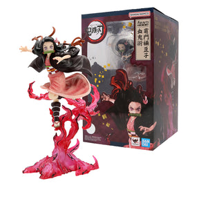 Nezuko Figur als Blutdämon + Verpackung